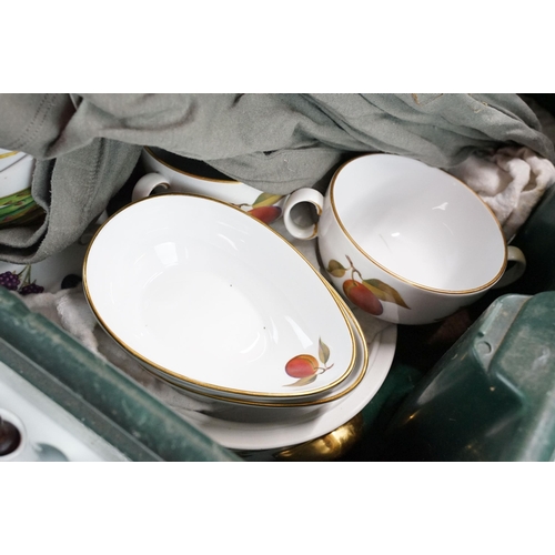 109 - Large collection of Royal Worcester Porcelain 'Evesham' vegetable and fruit design dinnerware to inc... 