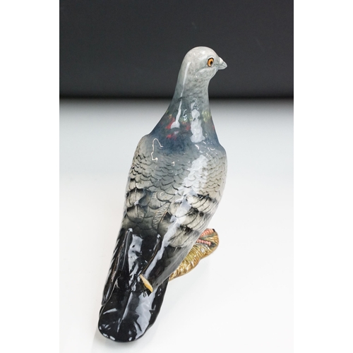 65 - Group of six Beswick pigeons, four in high gloss finish, 1383,  two in matte finish.