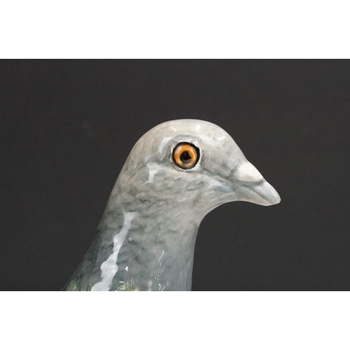 65 - Group of six Beswick pigeons, four in high gloss finish, 1383,  two in matte finish.