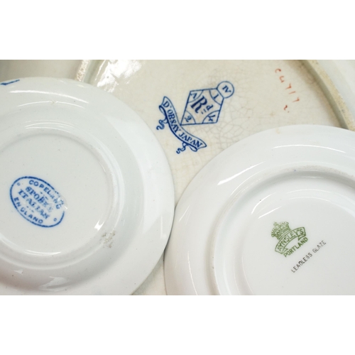 69 - Large varied assortment of Blue and white China pieces of many sizes to include Spode, Wedgwood, Spo... 