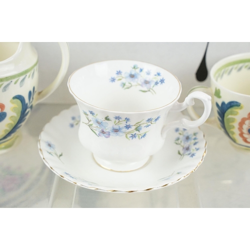 95 - New Chelsea, Staffs tea set to include sugar bowl, milk jug, six cups and saucers, three side plates... 