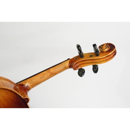 425 - Antique violin with two piece back, Antonius Stradivarius Cremonensis paper label to interior, with ... 