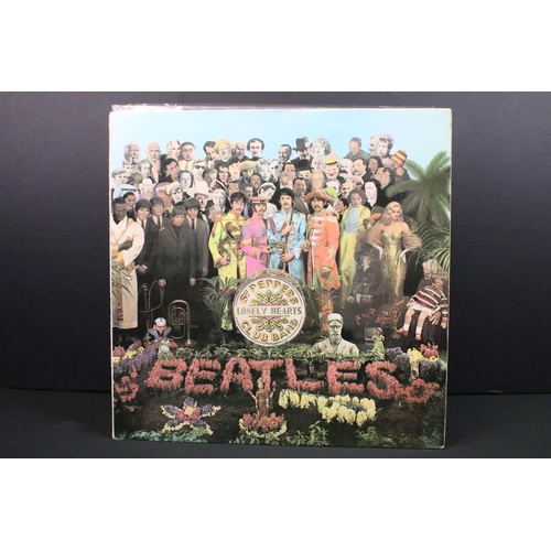 111 - Vinyl - The Beatles Sgt. Pepper's Lonely Hearts Club Band - 4 different pressings to include: UK 1st... 