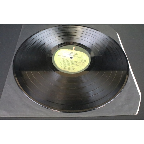 112 - Vinyl - The Beatles - Hey Jude - 3 different pressings to include: UK export copy CPCS 106, EX-, New... 