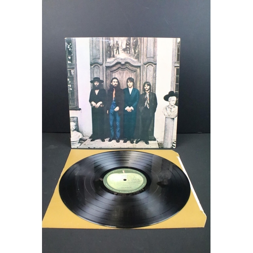 112 - Vinyl - The Beatles - Hey Jude - 3 different pressings to include: UK export copy CPCS 106, EX-, New... 