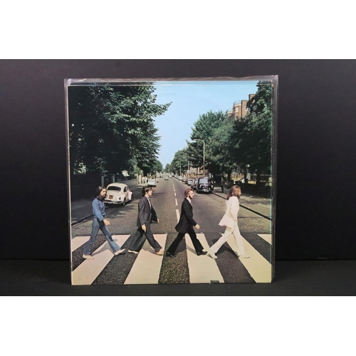 113 - Vinyl - The Beatles - Abbey Road - 4 different pressings to include: UK pressing PCS 7088 x 3 one VG... 