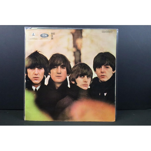 114 - Vinyl - 6 The Beatles albums on the yellow Parlophone labels to include: Sgt. Peppers (PCS 7027 with... 