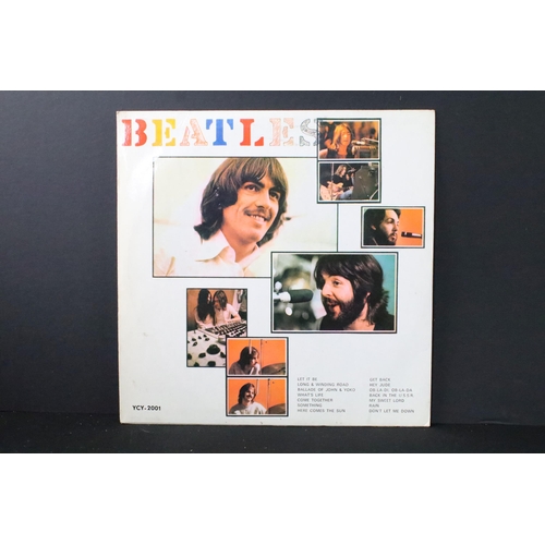 141 - Vinyl - 3 The Beatles foreign pressing albums to include: 19 Hits (YCY Record – YCY-2005, Malaysian)... 