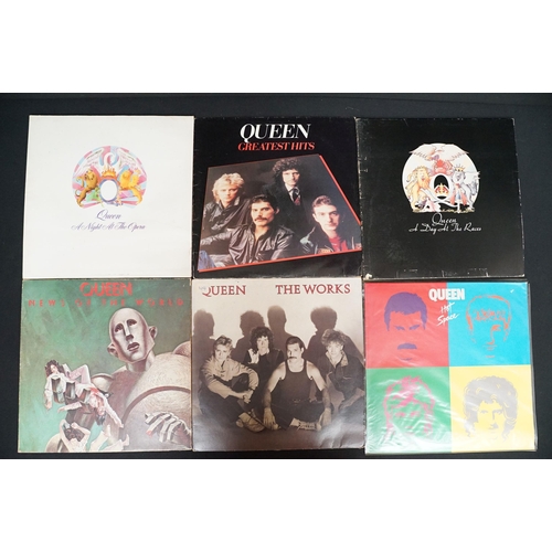 222 - Vinyl - Over 80 Rock & Pop LPs to include Pink Floyd (DSOTM), Queen x 10, The Beautiful South, Georg... 