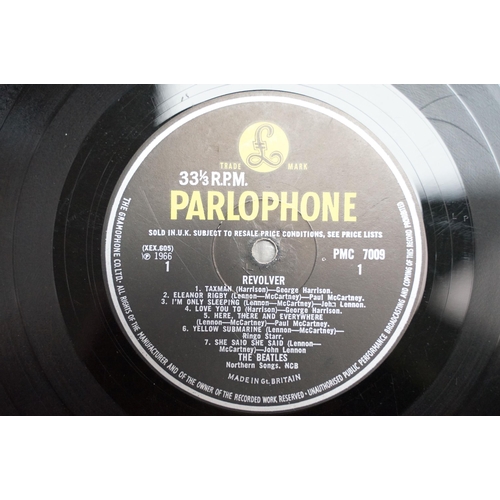 156 - Vinyl - 4 The Beatles original UK mono LPs (yellow Parlophone) to include Please Please Me, Rubber S... 