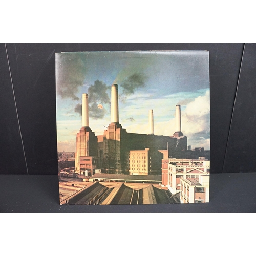 165 - Vinyl - 10 Pink Floyd  & members LPs to include Dark Side Of The Moon (A5/B3 with 2 posters), Wish Y... 