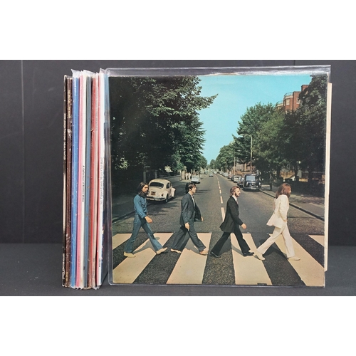 169 - Vinyl - 10 Beatles LPs and 1 John Lennon to include Abbey Road, Sgt Pepper (with insert), Rubber Sou... 