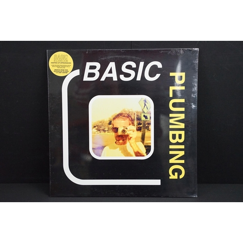 175 - Vinyl - 4 recent issue LPs to include Basic Plumbing (Keeping Up Appearances), Brkn Love (self title... 