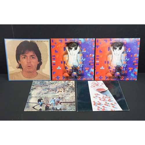 383 - Vinyl - 28 Paul McCartney / Wings albums and one box set spanning his solo career, to include : Paul... 