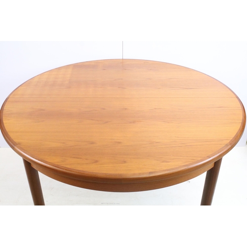 569 - G-Plan Fresco mid century extending dining table designed by Victor Wilkins, 72cm high x 122cm diame... 