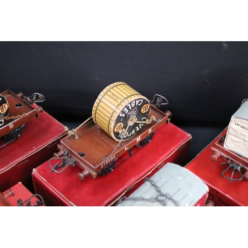 174 - 24 Boxed Hornby O gauge items of rolling stock to include 21 x Flat Truck and 3 x Low Sided Wagon, f... 