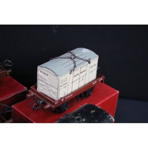 174 - 24 Boxed Hornby O gauge items of rolling stock to include 21 x Flat Truck and 3 x Low Sided Wagon, f... 