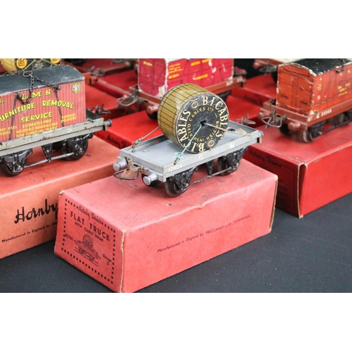174 - 24 Boxed Hornby O gauge items of rolling stock to include 21 x Flat Truck and 3 x Low Sided Wagon, f... 
