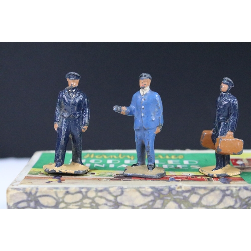 187 - Two boxed Hornby Series O gauge Modelled Miniatures metal trackside figure sets to include No 1 Stat... 