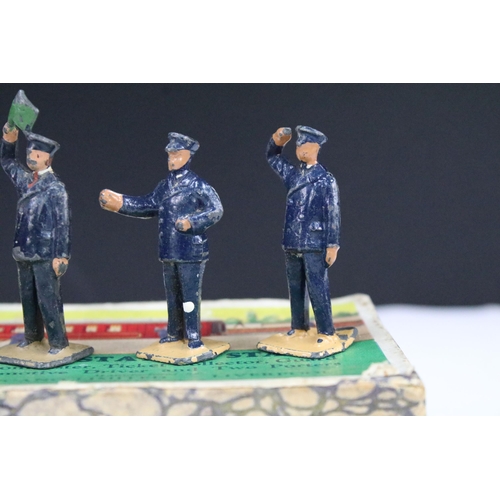 187 - Two boxed Hornby Series O gauge Modelled Miniatures metal trackside figure sets to include No 1 Stat... 