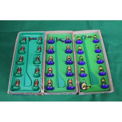 430 - Subbuteo - Collection of HW Subbuteo to include 14 x boxed teams featuring The Arsenal, The Arsenal ... 