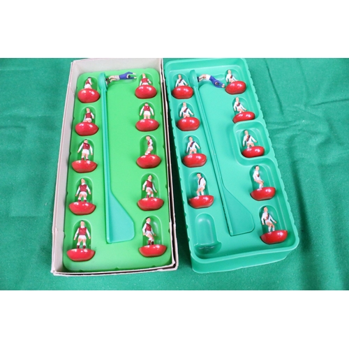 430 - Subbuteo - Collection of HW Subbuteo to include 14 x boxed teams featuring The Arsenal, The Arsenal ... 