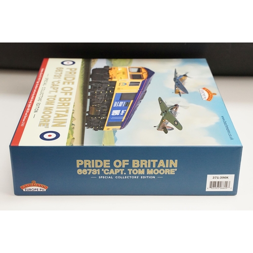 50 - Boxed Bachmann OO gauge 371-396K Pride of Britain 66731 Capt Tom Moore Special Collectors Edition tr... 