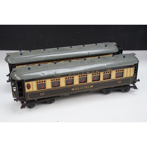 189 - Six Hornby O gauge coaches to include 3 x GWR Coaches featuring 2 x No. 4073 All 3rd Brake End Coach... 