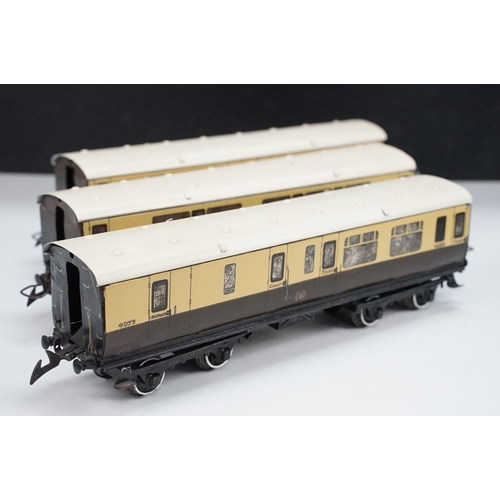 189 - Six Hornby O gauge coaches to include 3 x GWR Coaches featuring 2 x No. 4073 All 3rd Brake End Coach... 