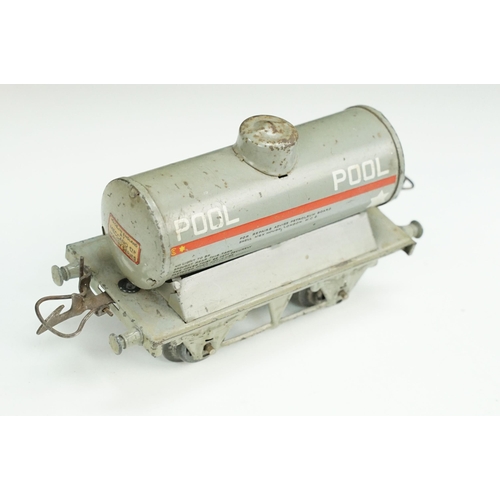 191 - 12 Hornby O gauge items of rolling stock to include Glass Lined Milk Dairies Milk Tank, Cadburys Cho... 