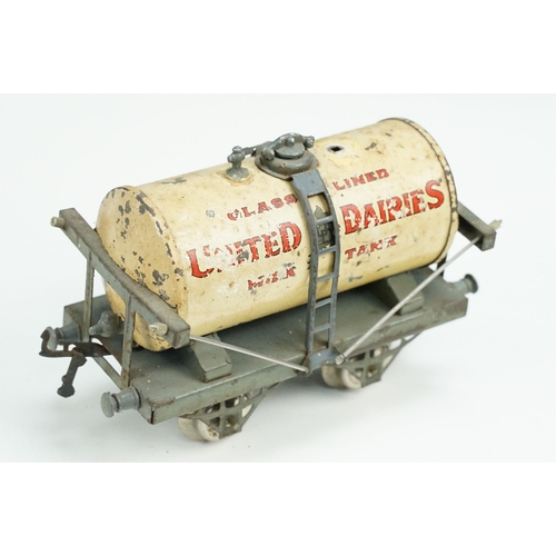 191 - 12 Hornby O gauge items of rolling stock to include Glass Lined Milk Dairies Milk Tank, Cadburys Cho... 