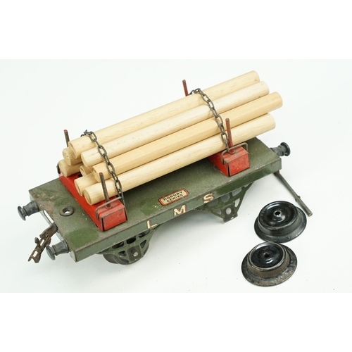 192 - 21 Hornby O gauge items of rolling stock to include Crawford's Biscuits Wagon, Snow Plough in two-to... 