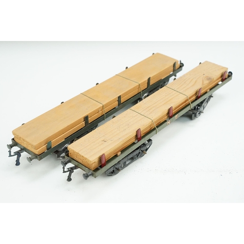 192 - 21 Hornby O gauge items of rolling stock to include Crawford's Biscuits Wagon, Snow Plough in two-to... 