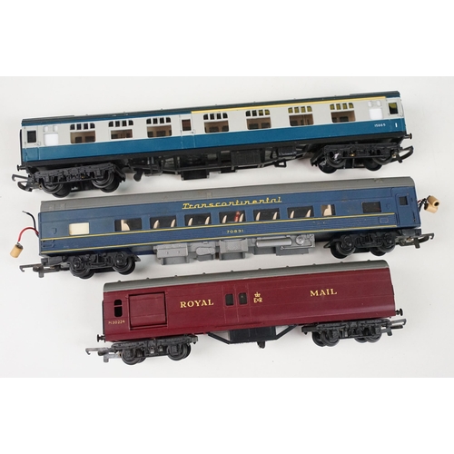 210 - Quantity of various OO gauge model rail items to include 39 x Triang / Hornby OO gauge items of roll... 