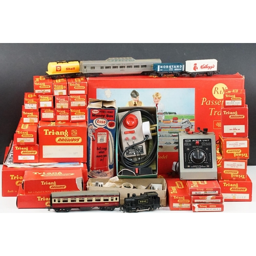 212 - Collection of boxed Triang OO gauge model railway to include R1X Electric Passenger Train set, R119 ... 