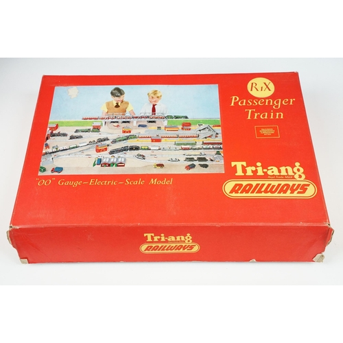 212 - Collection of boxed Triang OO gauge model railway to include R1X Electric Passenger Train set, R119 ... 