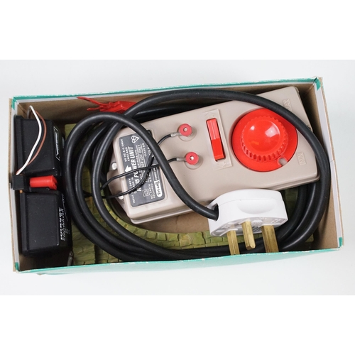 212 - Collection of boxed Triang OO gauge model railway to include R1X Electric Passenger Train set, R119 ... 