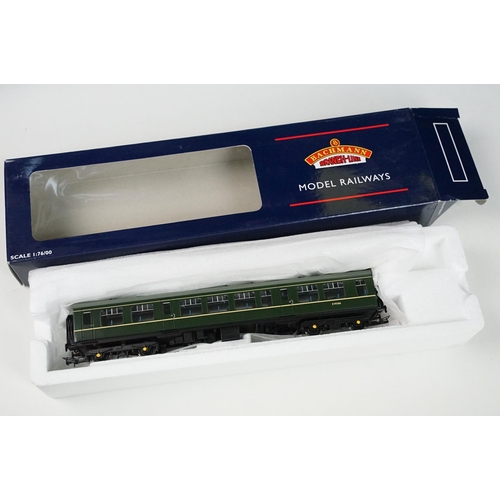 221 - Two boxed Bachmann OO gauge 3 Car DMU sets to include 32-911 Class 108 3 Car DMU BR green with yello... 