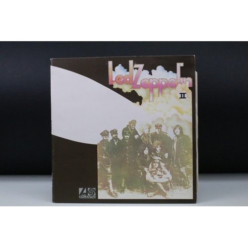 15 - Vinyl - Led Zeppelin II LP on Atlantic Records 588198. UK 3rd issue, plum labels, A//6 / B//4 matric... 