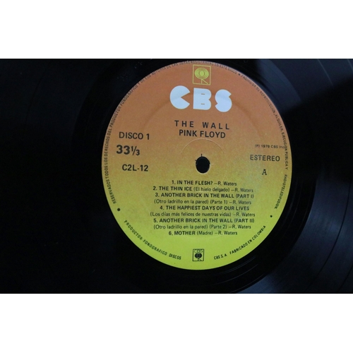 24 - Vinyl - Pink Floyd ‎The Wall LP on CBS Records C2L-12. Original Columbia 1979 1st pressing double al... 