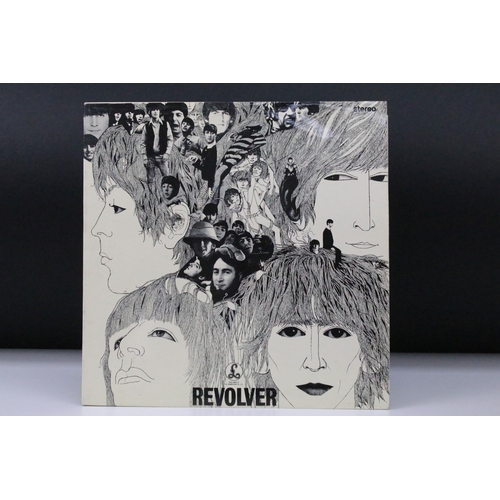 30 - Vinyl - The Beatles Revolver LP (PCS 7009) stereo pressing. The Gramophone Co Ltd and Sold In UK to ... 