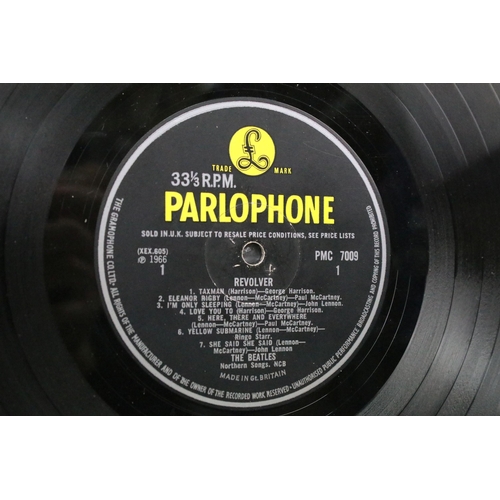 36 - Vinyl – 2 The Beatles LPs to include Revolver LP (PMC 7009) The Gramophone Co Ltd and Sold In UK to ... 