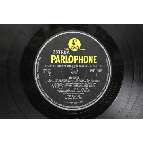 36 - Vinyl – 2 The Beatles LPs to include Revolver LP (PMC 7009) The Gramophone Co Ltd and Sold In UK to ... 