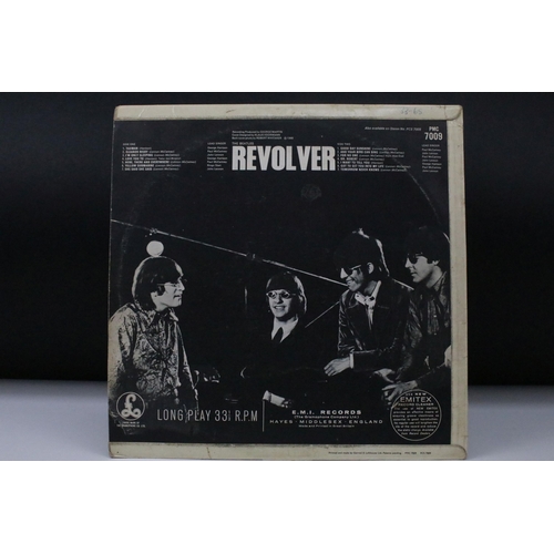 36 - Vinyl – 2 The Beatles LPs to include Revolver LP (PMC 7009) The Gramophone Co Ltd and Sold In UK to ... 