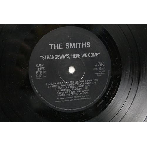 73 - Vinyl - 2 The Smiths LPs to include self titled (Rough61) and Strangeways Here We Come (RTD60). Vg+