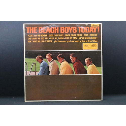 431 - Vinyl - 18 Surf LPs to include The Beach Boys, Jan & Dean, The Marketts, The Kingsmen, The Surfaris.... 