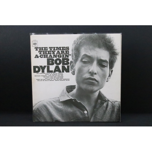 432 - Vinyl - Approx 35 Bob Dylan LPs spanning his career. Vg overall