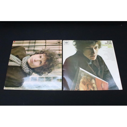 434 - Vinyl - Approx 35 Bob Dylan LPs spanning his career. Vg overall