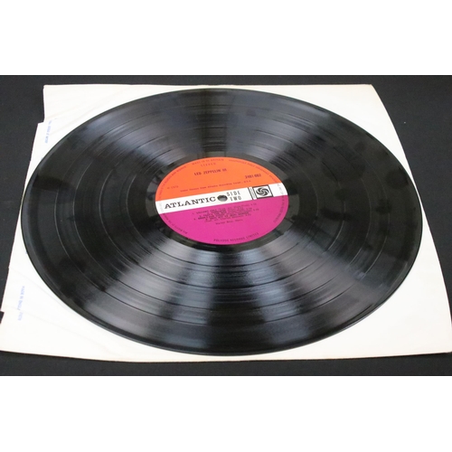 476 - Vinyl - 2 original UK 1st pressing albums by Led Zeppelin to include: III (Atlantic – 2401-002, plum... 