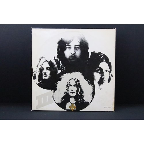 476 - Vinyl - 2 original UK 1st pressing albums by Led Zeppelin to include: III (Atlantic – 2401-002, plum... 